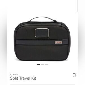 TUMI SPLIT TRAVEL KIT BLACK .
BRAND NEW NEVER USED